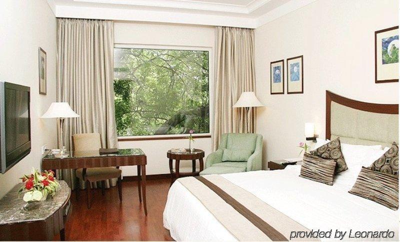 Muse Sarovar Portico Nehru Place New Delhi Værelse billede